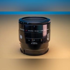 Minolta 50mm f/2.8 auto focus macro lens for all Minolta MAXXUM and Sony Alpha